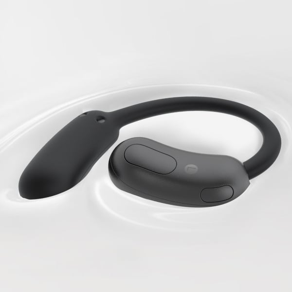 AeroFit 2の曲線状のイヤーフックと本体内側の接写