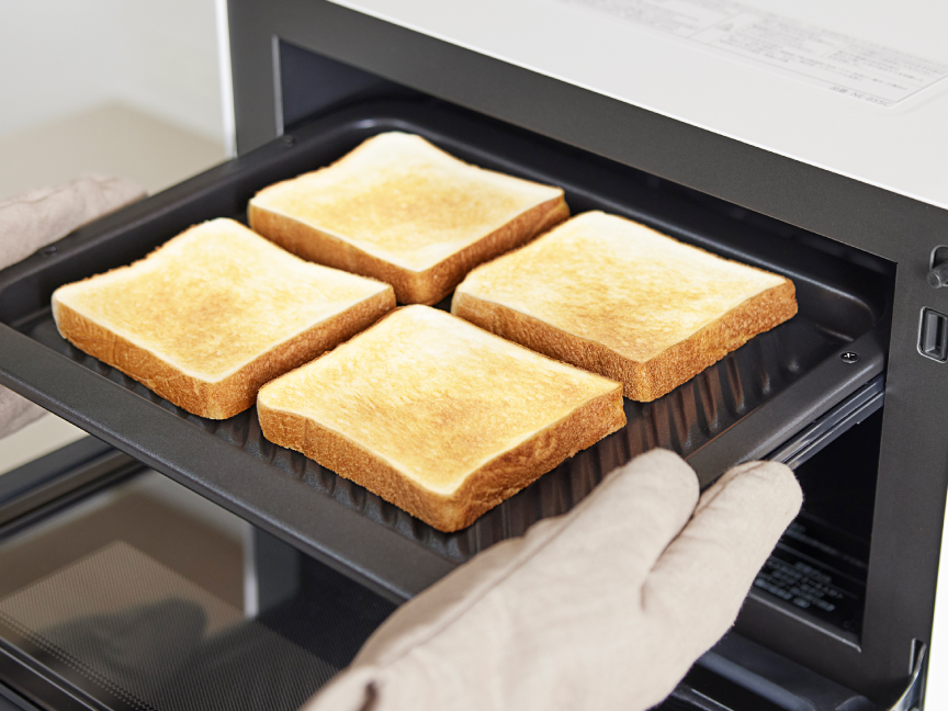 NE-BS5Eで両面を焼き上げたトースト